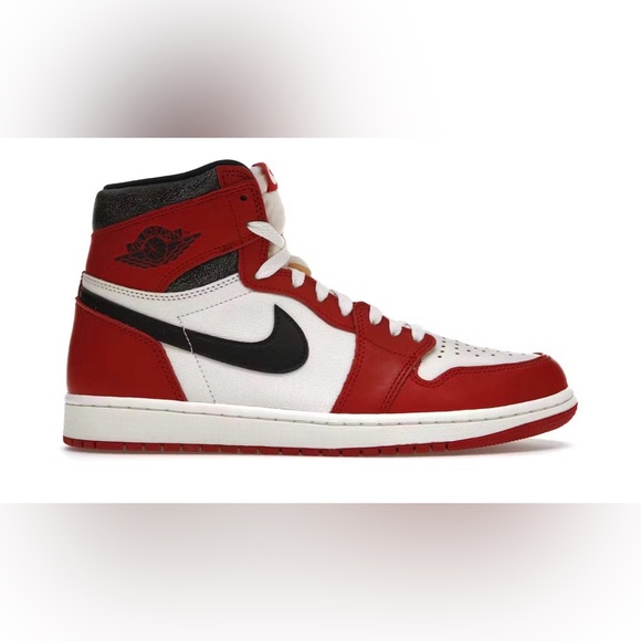 VINTAGE Air Jordan Men's Red and White High-Top Sneakers